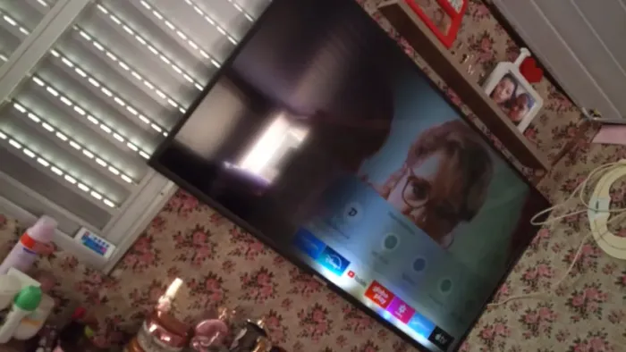 Vendo tv smart 43 polegada Samsung com defeito no led ,funcionando tem que arrumar o led