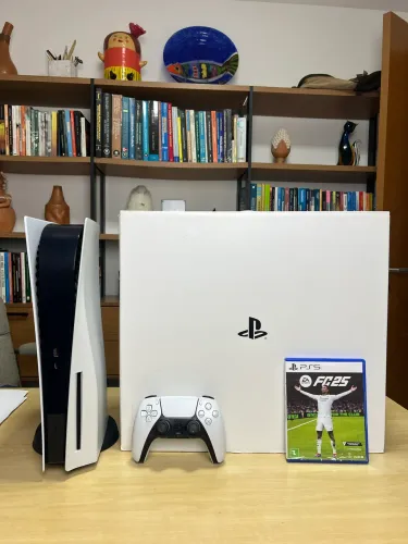 PS5 825GB com Leitor de Disco + FC 25