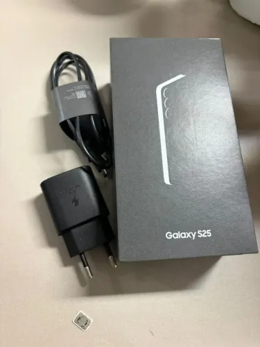Samsung S25 256 GB 12 ram