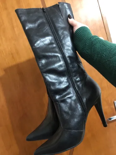 Bota de couro