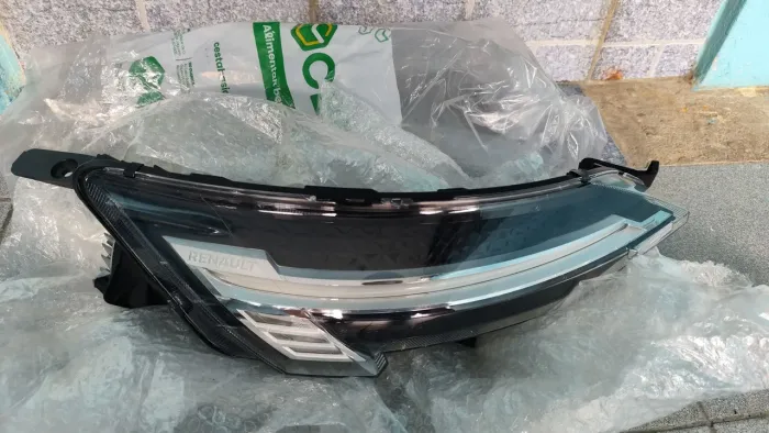 Farol Renault kardian 