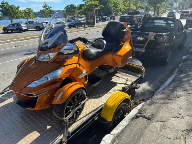 BRP CAN AM SPYDER RT 2014 1330 CC