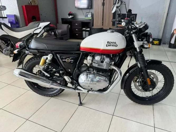 ROYAL ENFIELD INTERCEPTOR 2023
