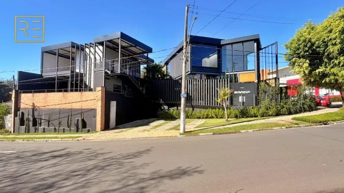 ESPAÇO MULTIFUNCIONAL DE ARQUITETURA CONTEMPORÂNEA com 693.64 m² - Bairro das Palmeiras -