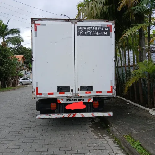 Caminhão Volkswagen Delivery 5140