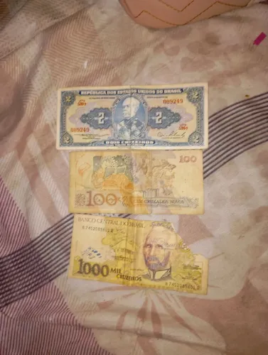 Vendo cédulas 4 pra quem e colecionador