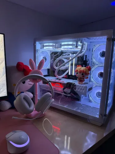 PC Gamer Ryzen 5 5600G + RX 7800 XT 16GB + 16GB RAM
