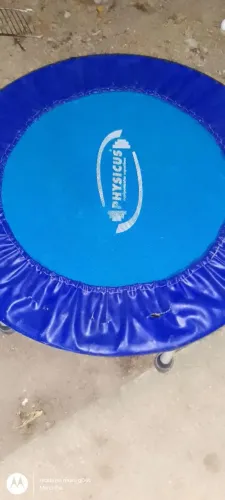 Vendo trampolim semi novo 