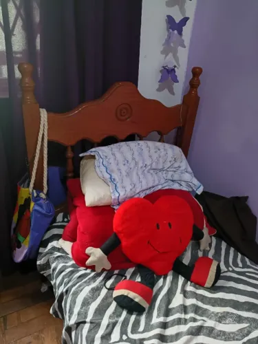 Cama de madeira solteiro