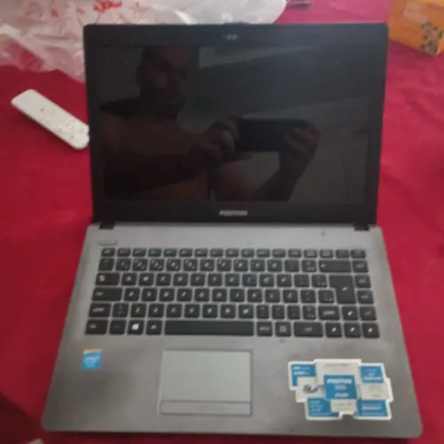 Notebook Positivo Stilo XR3000.