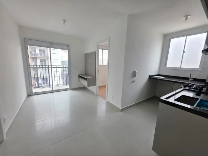 Imóvel para aluguel possui 37 metros quadrados com 2 quartos em Bom Retiro - São Paulo - S