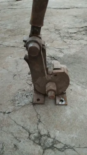 Cortador de ferro manual