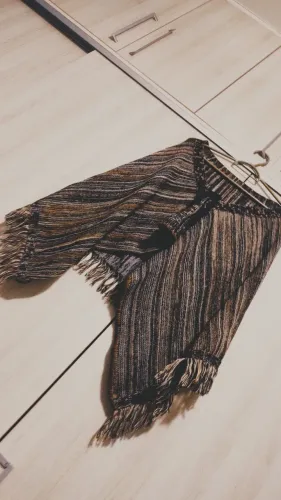 Poncho de lã quentinho M