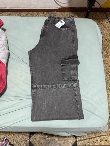 Calça cargo cinza marmorizado