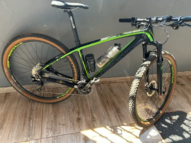 Bike Aro 29 Oggi carbono