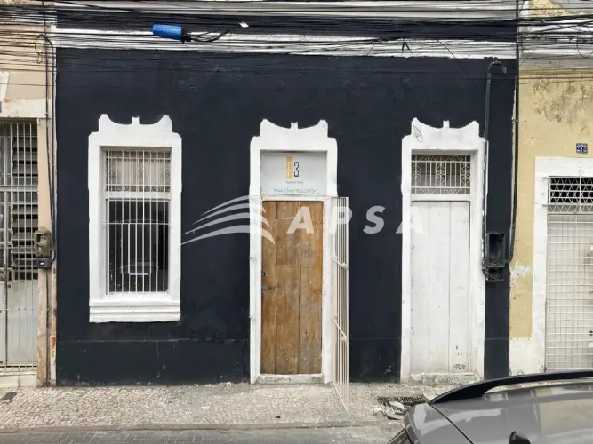 EXCELENTE CASA PARA ESTABELECIMENTO COMERCIAL, COM 218,4 METROS QUADRADOS, N° 278, POSSUI,