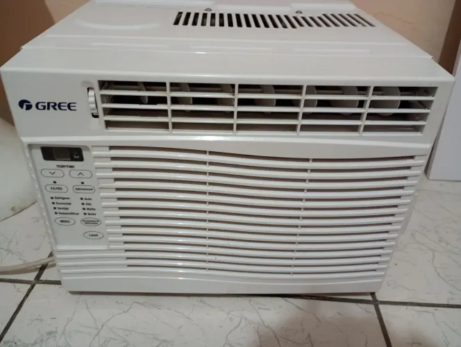 Vendo ar condicionado de janela gree com controle remoto 
