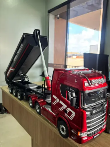 CAMINHÃO SCANIA DE CONTROLE REMOTO
