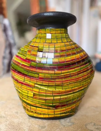 Vaso Thai em Mosaico - Peça Artesanal Decorativa