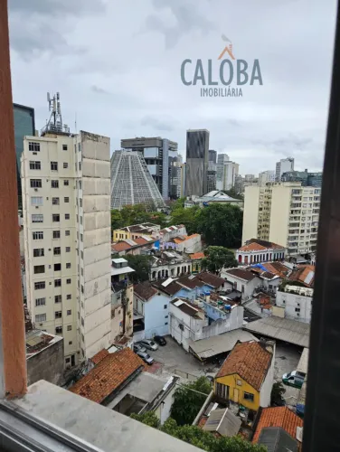 OPORTUNIDADE KITNET CENTRO ANDAR ALTO