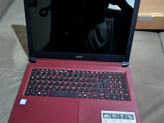 Notebook Acer semi novo