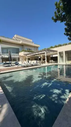 Casa em Condomínio para venda e aluguel em Barra da Tijuca, Alphaville 5 quartos 900m²