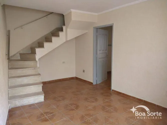 Sobrado com 2 dormitórios para alugar, 100 m² por R$ 2.610,08/mês - Carrão - São Paulo/SP