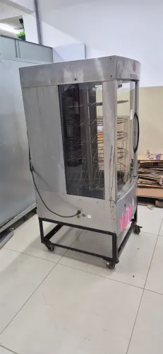 Maquina Giratória de assar frango