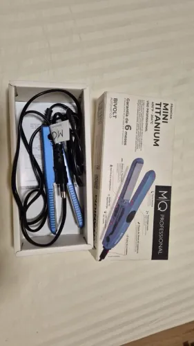 MINI CHAPINHA DE CABELO PROFISSIONAL TITANIUM MQ 400º BIVOLT