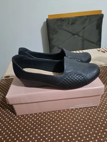 Vende-se esse Sapato