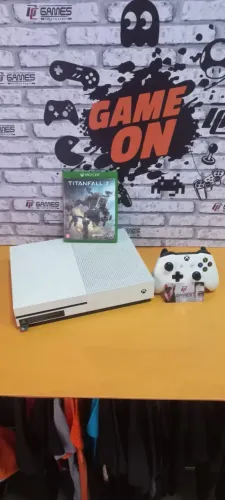 Xbox One S com Grantia