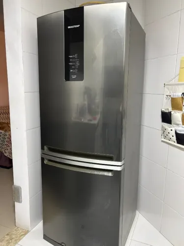 Geladeira Brastemp inverte usada