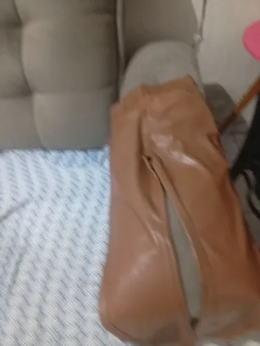vendo calça feminina no preço 30 o 