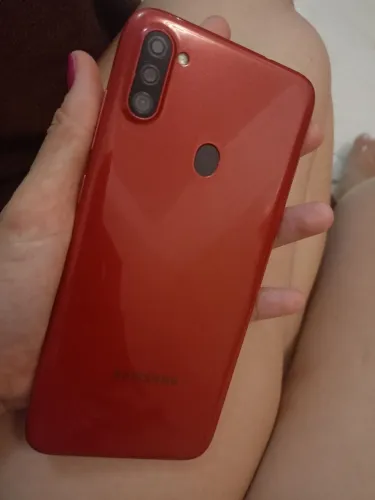 Celular Samsung com trinco mas funcionando perfeitamente 