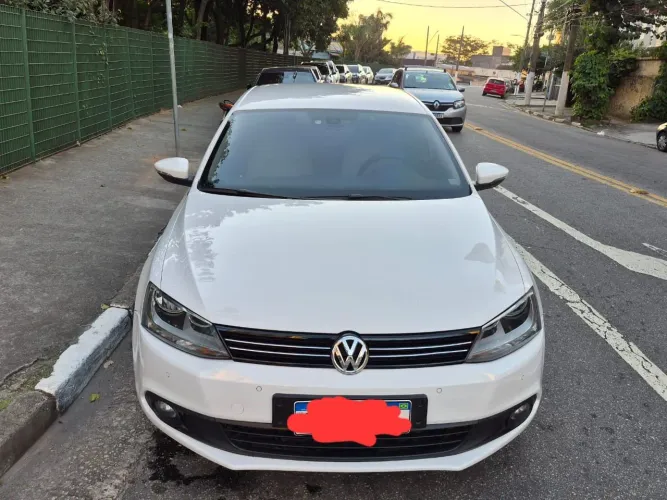 Volkswagen Jetta Comfortline 2.0 T.flex 8V 4P Tipt. 2013