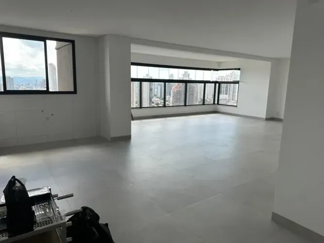 Apartamento 3 suites plenas - Setor Bueno