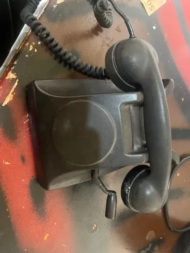 Telefone antigo preto enfeite