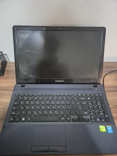 Notebook Samsung i5 8 GB RAM NVIDIA
