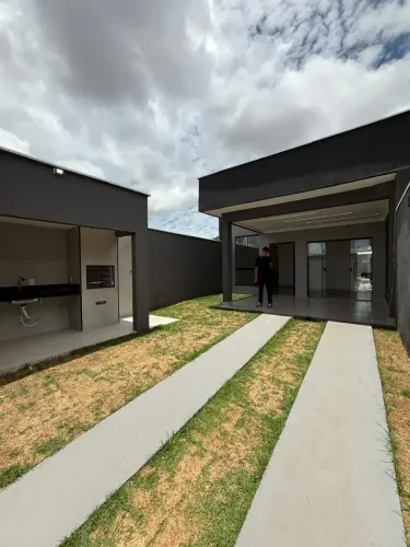 casa 3 quartos com suite no ceu azul valparaiso de goias