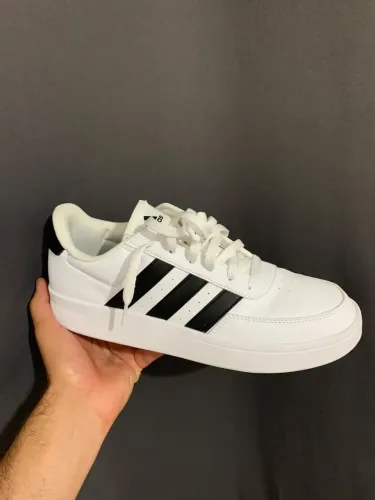 Tênis Adidas Courtblock branco e preto - na Caixa Tamanho 41