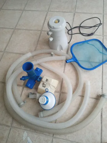 Material para limpeza de piscina