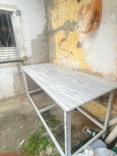 MESA DE MÁRMORE