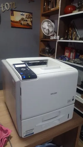 Impressora Ricoh aficio SP 5200dn