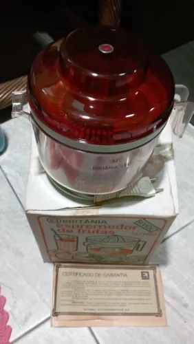 Espremedor de frutas Britânia anos 80 NOVO 
