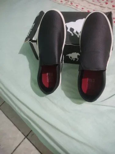 Tênis preto masculino