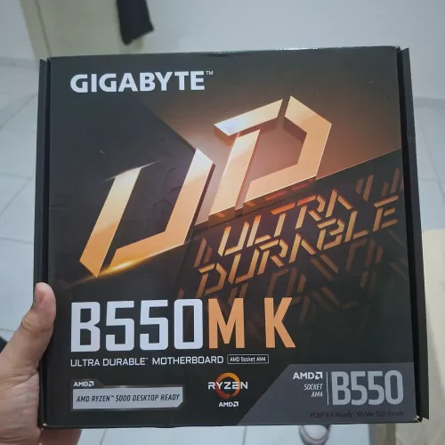 Placa mãe nova, nunca usada!