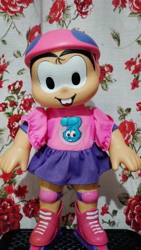 Boneca Mônica patinadora da Grow usada não está funcionando.