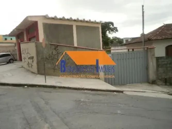 Prédio Comercial em Belo Horizonte, no bairro Gloria, à venda.