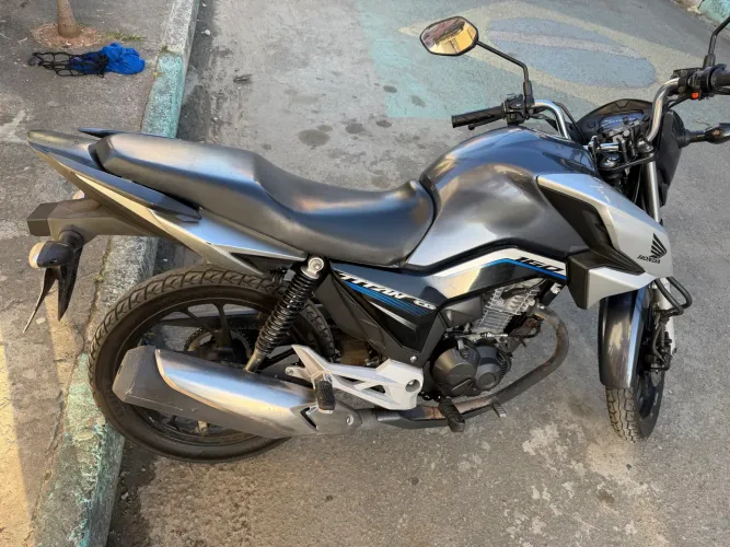 Honda titan 2023
