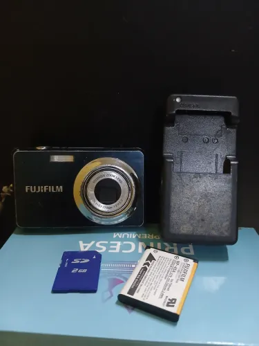 Câmera Fujifilme Fenipix j38 (leiam)